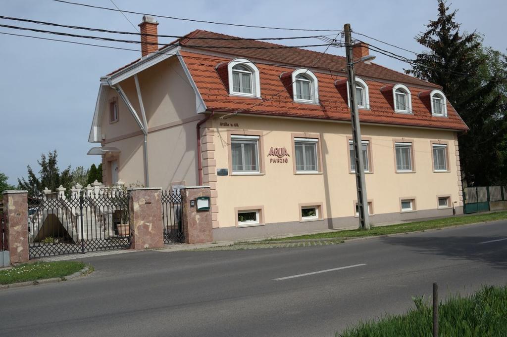 Aqua Panzio Hotel Hajduszoboszlo Exterior photo